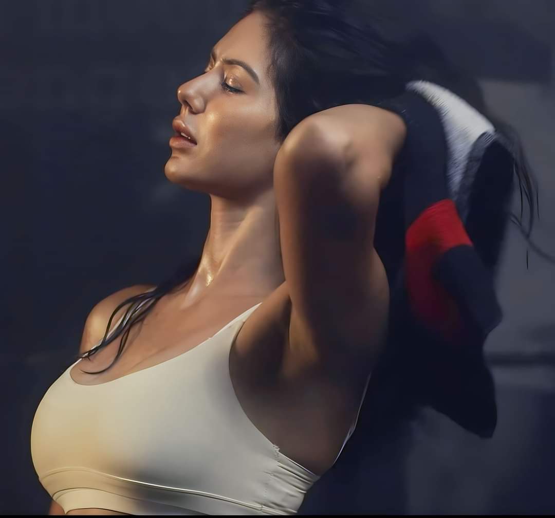 GGfW4fEX0AA8KnS?format=jpg&name=medium