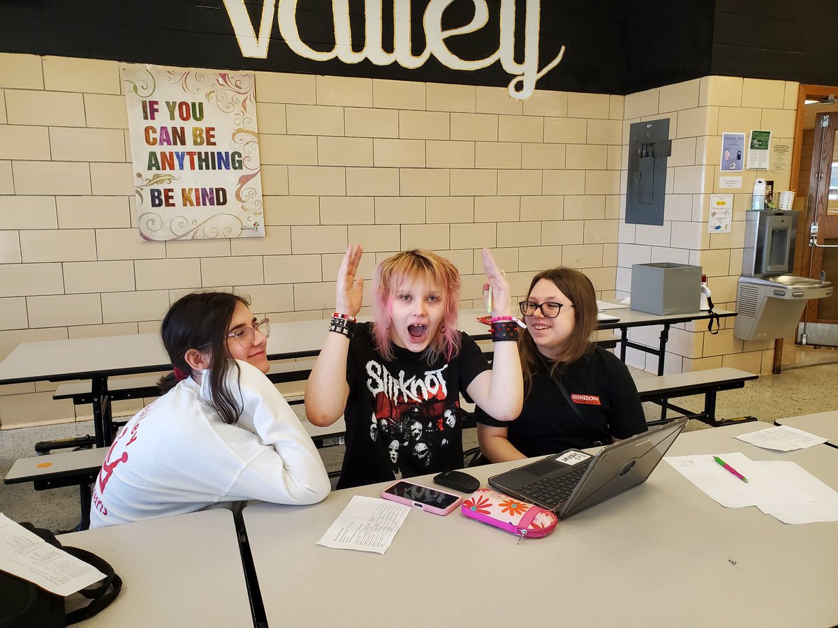 acervenak06's tweet image. Digital Breakout Room activity. Logic and problem solving fun!  @MV_Knights @JohnZesiger