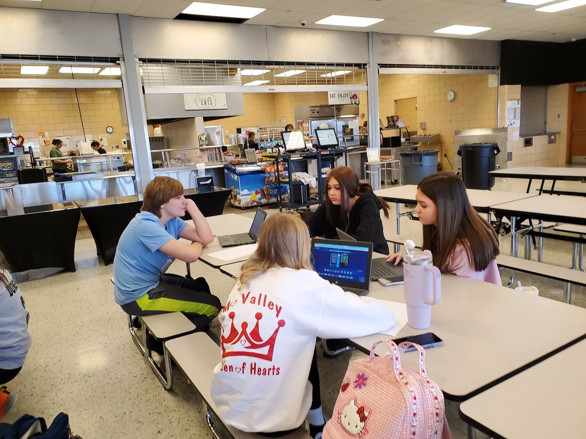 acervenak06's tweet image. Digital Breakout Room activity. Logic and problem solving fun!  @MV_Knights @JohnZesiger