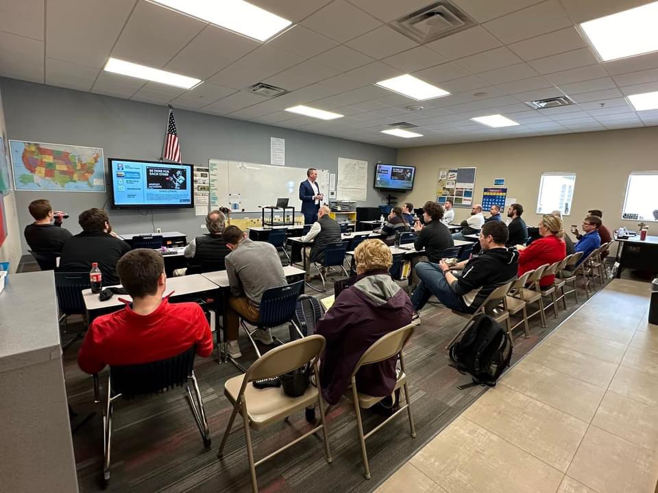 jeremiahpgapro's tweet photo. I had the opportunity to speak to another group of teachers and coaches about developing culture in their programs. These opportunities are so rewarding and humbling! Can’t wait for the next one!
#mefirstforus #culture #learning https://t.co/PUtq2sHISP