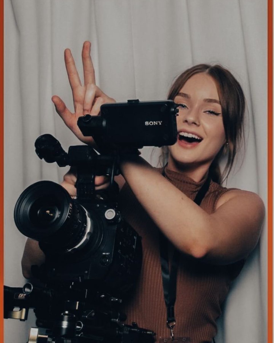 SonyElectronics's tweet photo. CAUGHT IN ACTION📸 @lyssagsep and the FS7 are the duo we didn't know we needed!
Learn more: https://t.co/0ovNE5Ub5c
Want to be featured? Tag us! #SonyCommunity #Sonyfilm #SonyFS7 https://t.co/YDNSuyc25B