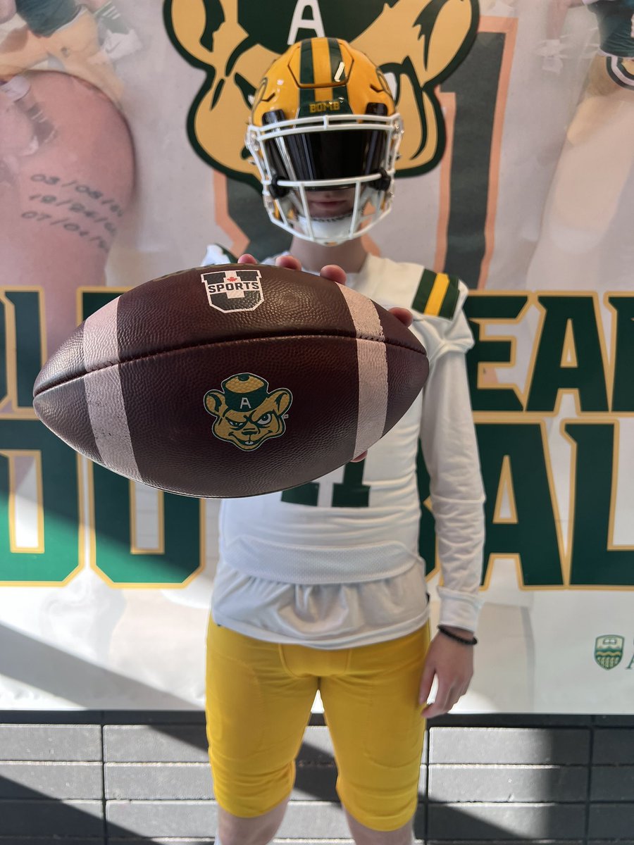 willchristoff's tweet photo. After a great visit with @UACoachMorris and @RBrower1 , I’m excited to announce my second official USport offer to play receiver at the University of Alberta. https://t.co/U3CMfOksR0