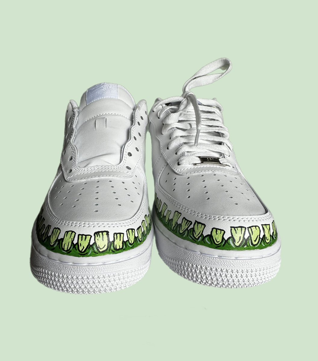 illcrispy's tweet photo. Custom ‘Zombie’ Air Force 1 ‘07s

First crack at using angelus leather paint. 

https://t.co/GTPycbrEOp

#customsneakers #customairforce #customshoes #nike #airforceone #artwork https://t.co/alFhielN1y