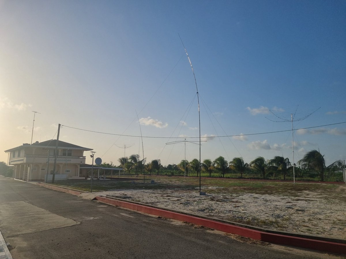 The power could be restored at our QTH and we are back on mains. Team #8R7X is currently preparing for #ARRLCW contest over the weekend. They'll enter M/2 category. These QSOs will be uploaded only after the weekend. The remaining stations will work on other bands and modes.
