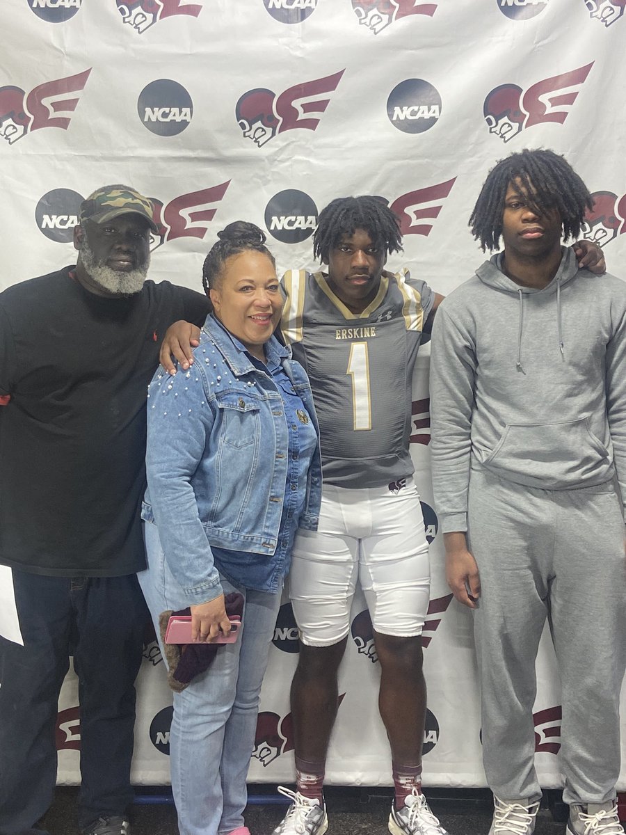 Blessed to be offered and visit <a href="/FleetFB/">Erskine Football</a> Thanks <a href="/dre_green83/">Andre Green</a>