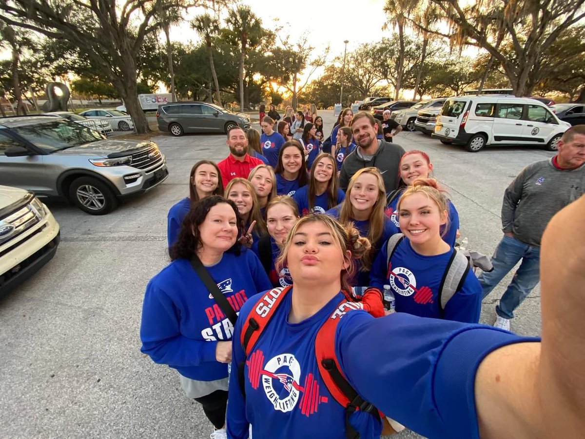 ufc_lee's tweet photo. Make it a team clean sweep 🧹! #fhsaa @PaceHSfootball @BLester1993 https://t.co/eNhdl3f92B