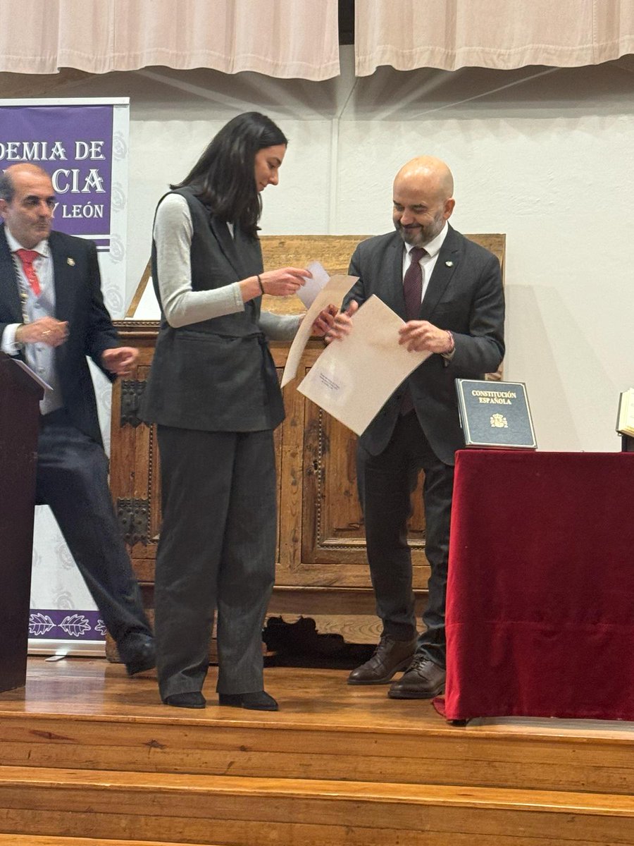 Premio <a href="/FarmaConcyl/">FarmaConcyl</a> en <a href="/AcaFarmaciayCyL/">Academia de Farmacia de Castilla y León</a> <a href="/usal/">Universidad de Salamanca</a>

'Cada dosis cuenta: hacia una medicación segura y eficaz'

<a href="/FFarmaciaUSAL/">Facultad Farmacia</a> Sonia Marcos Fendián