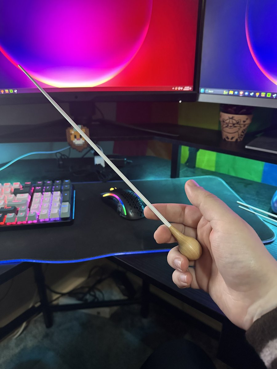 CosmoTheLion's tweet photo. Hahaha wingardium leviosa or something

Fr tho these are so cool, glad to say I now have my first professional batons of my career, all thanks to Work of Art Batons stopping by our conducting class this morning! No more cheapo wands (top two in the case) from now on lol https://t.co/mYuZsoXDS8