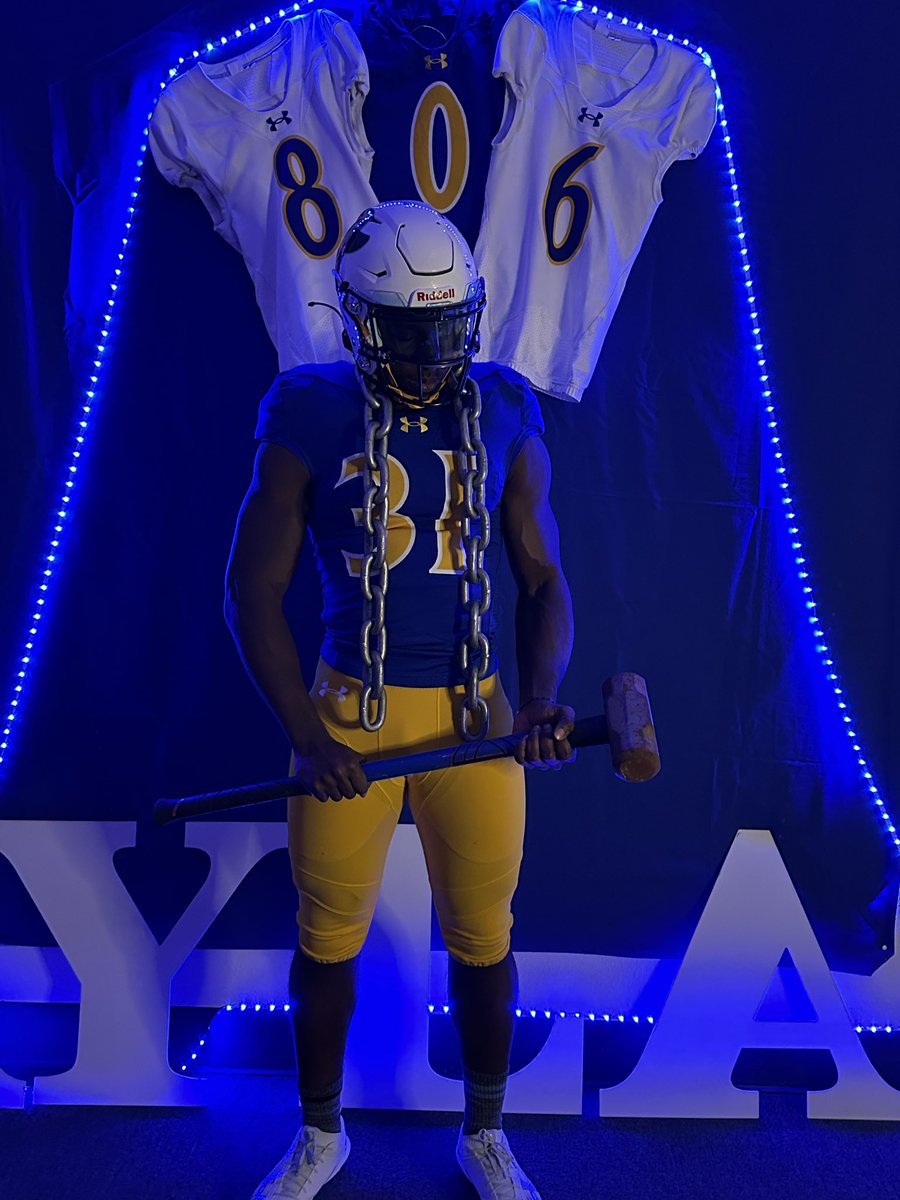 #AGTG After a visit to Wayland and a great talk with @WBU_Bradford I am honored to receive my third official offer from Wayland Baptist University @WBUFootball @BrianRandle40 @CoachGerman88 @LaytonBrian @preston_rambo