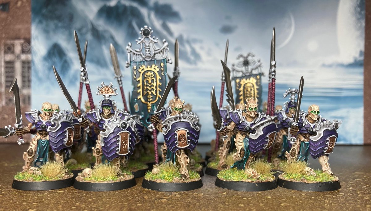 PeterpaintsWHU's tweet photo. This week I finished 20 more Mortek Guard to add to a total army points value of 1850 !!! We will bring the tithe to Nagash !!!#warhammer #warhammercommunity #paintingwarhammer #ageofsigmar https://t.co/tUU3YWrxpT