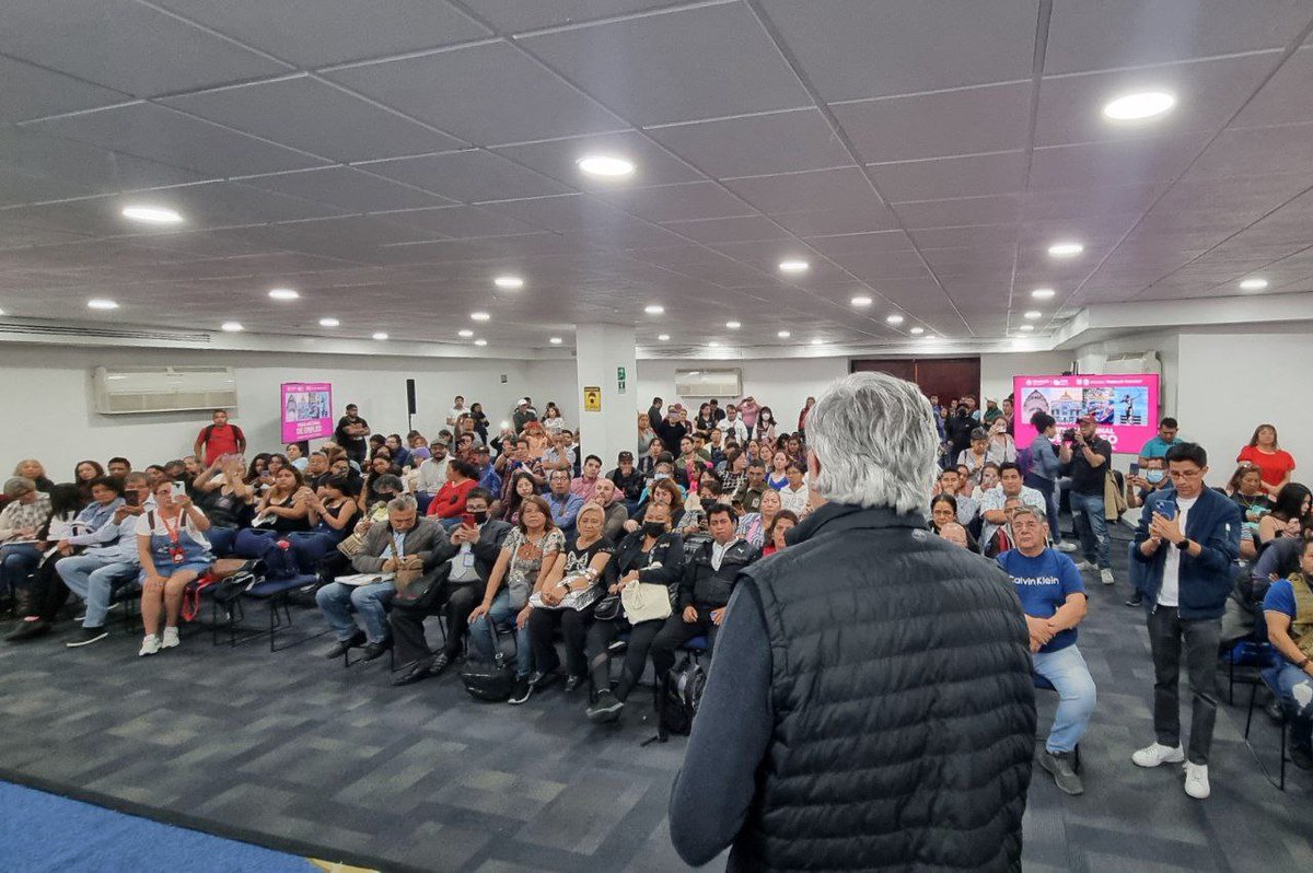 Luis_diazdeleon's tweet photo. Finalizamos nuestra Feria Nacional de Empleo "Ciudad con Acento Social" de forma satisfactoria, durante estos dos días tuvimos una afluencia de más de 10 mil personas buscadoras de empleo, más de 20 mil vacantes.
#ExpoCooperativas #TrabajoEnLaCiudad #GobiernoConAcentoSocial @GobCDMX @TrabajoCDMX @SneCdmx @CCLCDMX @icat_cdmx