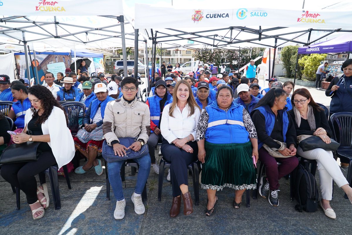<a href="/augustahermida/">M. Augusta Hermida</a> <a href="/JUANLEOESP/">JUAN L ESPINOZA</a> <a href="/jerves_m/">Monse Jerves</a> <a href="/MunicipioCuenca/">Municipio Cuenca</a> <a href="/FarmasolEp/">Farmasol Ep</a> <a href="/CasaDeDiabetes/">Casa de la Diabetes</a> <a href="/AccionSocialCue/">Acción Social Cuenca</a> <a href="/PRENSAVirtual_/">PRENSA Virtual</a> <a href="/elmercurioec/">Diario El Mercurio</a> <a href="/tomebamba/">La Voz del Tomebamba</a> La rectora <a href="/augustahermida/">M. Augusta Hermida</a> recalcó que proyectos como este son posibles gracias al trabajo interinstitucional, pues la única manera para lograr grandes objetivos es uniendo fuerzas para construir un mundo mejor.