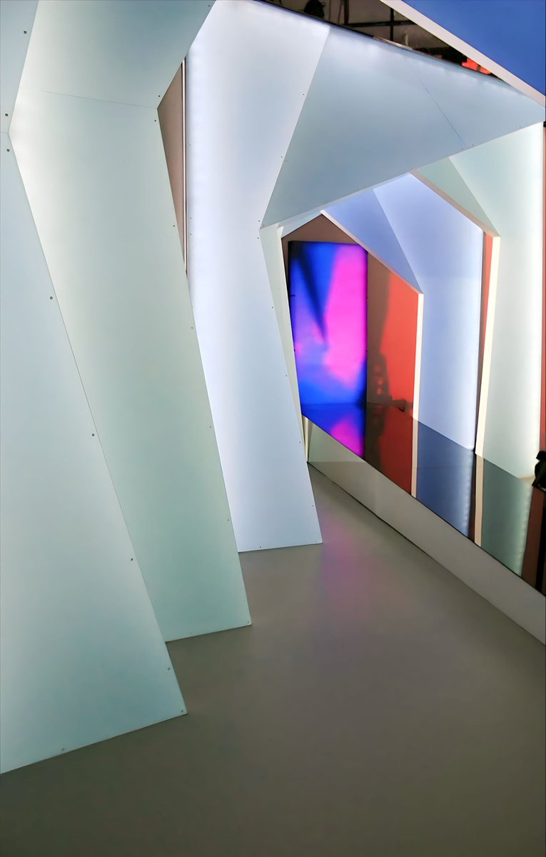 Our iconic, supreme hostess <a href="/simonebenson/">Simone Benson</a> is crushing her European #SupremeWorldTour, but once she wraps nation-wide, the late night Dialogue is coming back to <a href="/JCPXtra/">JCPx</a>. Familiar faces, brand new faces and a fresh LOOK for our renovated studio! ❌⭕️❌⭕️