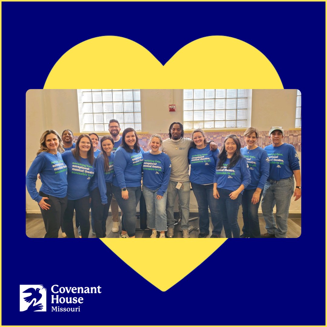 covenanthousemo's tweet photo. Take a look at these behind-the-scenes moments of @themuny volunteers in action this week!  

From sorting and organizing to tidying and stocking - their dedication knows no bounds. 🙏 ❤️

 #VolunteerAppreciation #TheMuny #CommunityLove #Gratitude #CHMO https://t.co/uKLqeXcscq