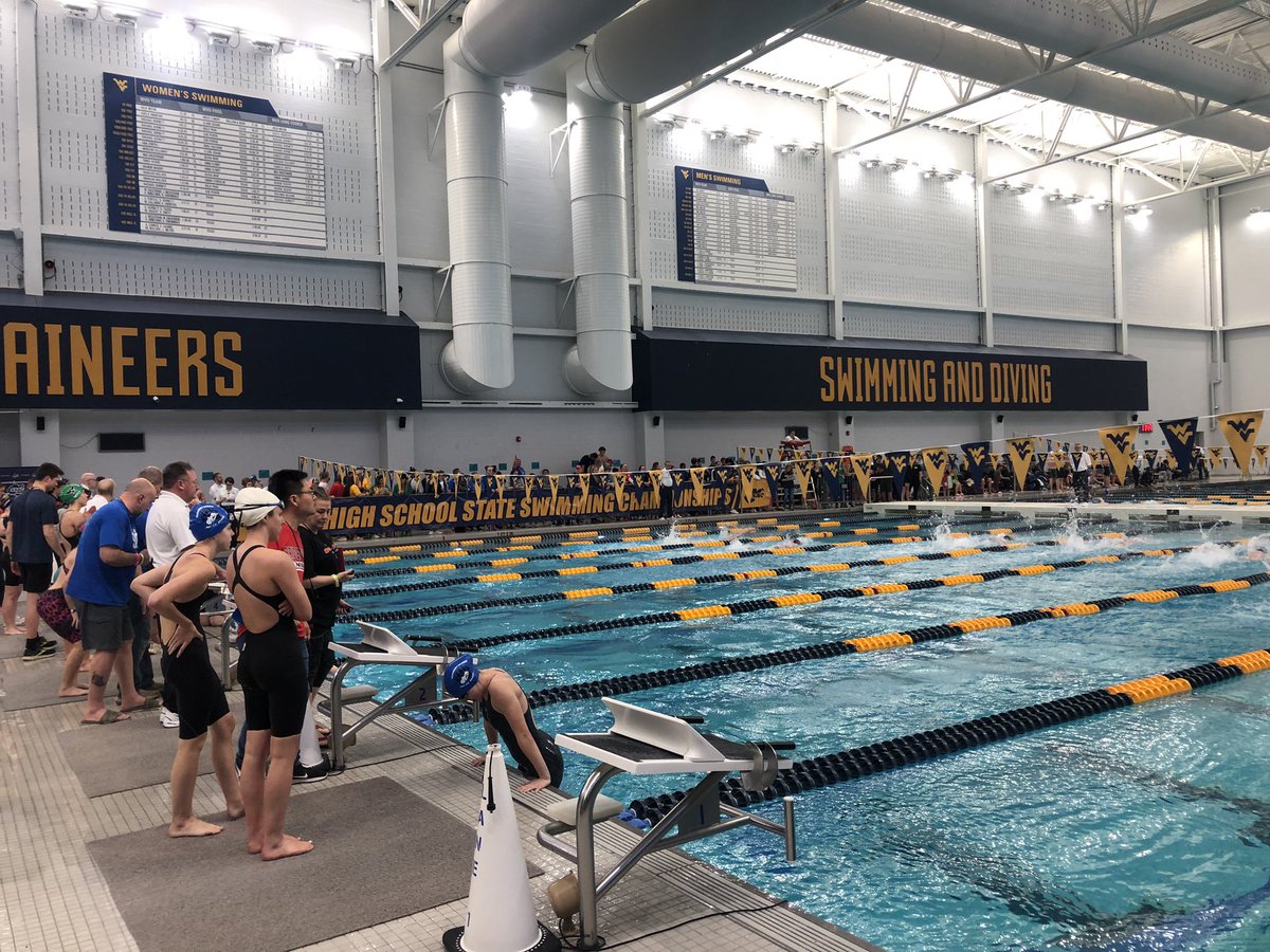 gcarey938's tweet photo. First two state champions on final day of state swim meet at Mylan Park Aquatics Center:

Girls 500 freestyle: Delaney Householder, Morgantown (5:12.38)
Boys 500 freestyle: Kenneth McGlothen, George Washington (4:39.78) 

#wvprepswim https://t.co/FbzHcx8Jqk