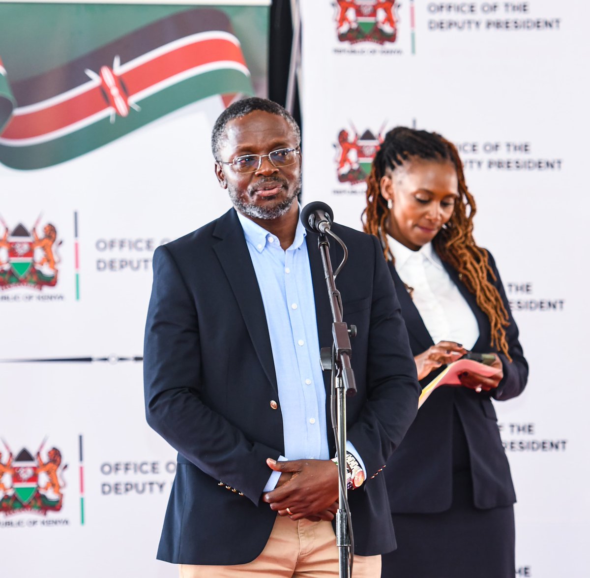 Amref_Kenya's tweet photo. Today, our country director @NdiranguWanjuki joined state leaders and development partners to launch the Ksh 3 billion stipend to support 107,000 Community Health Promoters (formerly known as community health volunteers) across Kenya. Led by Deputy President Rigathi Gachagua, he acknowledged the vital role of CHPs in advancing primary healthcare under the Bottom-up Economic Transformation Agenda (BETA). He also reiterated the need for collaboration and cooperation by the counties for the initiative's success.   

During his remarks, Dr Ndirangu lauded the government's commitment to prioritising primary health care, evident in the provision of 100,000 CHP kits and their strategic deployment across all 47 counties. This is a significant milestone in achieving Universal Health Coverage. #AfyaNyumbani #Amref4PHC @MOH_Kenya @WHOKenya @phealth_kenya @KimtaiHarry @muthonikenya