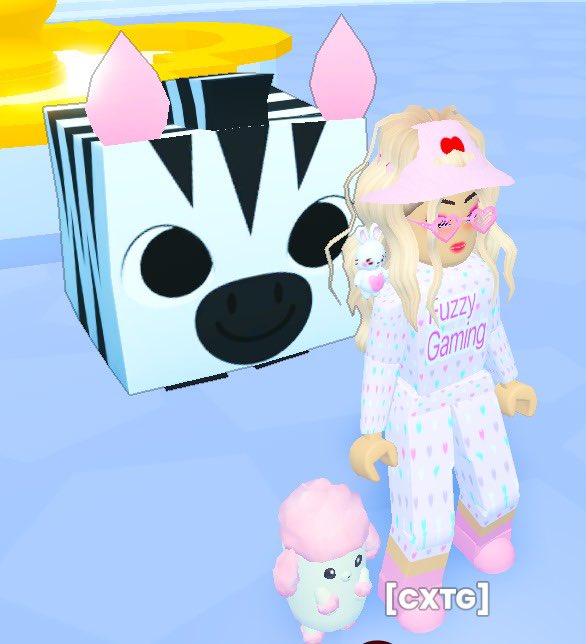 Fuzzygaming12's tweet photo. ⭐️ Giving away a Huge Zebra ⭐️
To enter:
1. Follow me on @freshcut and show pic 📸 (Fuzzy._.Gaming) 
2. Like and retweet
3. Comment your roblox username!
Will end in 48 hours!
#ROBLOX #ps99 #petsim99 #PetSimulator99 #freshcut https://t.co/aDyleYCw7I
