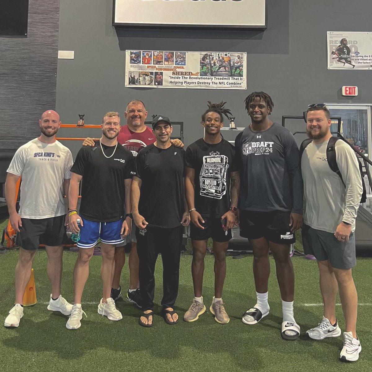 Elite Work 🤝 Elite Company

Nobody is better in this business than <a href="/Tony_Villani_/">Tony Villani</a> and <a href="/MattGates_XPE/">Matt Gates</a> 

Thankful for their willingness and help these past two days.

Let’s go fine tune and blaze the turf!!!

#NFL