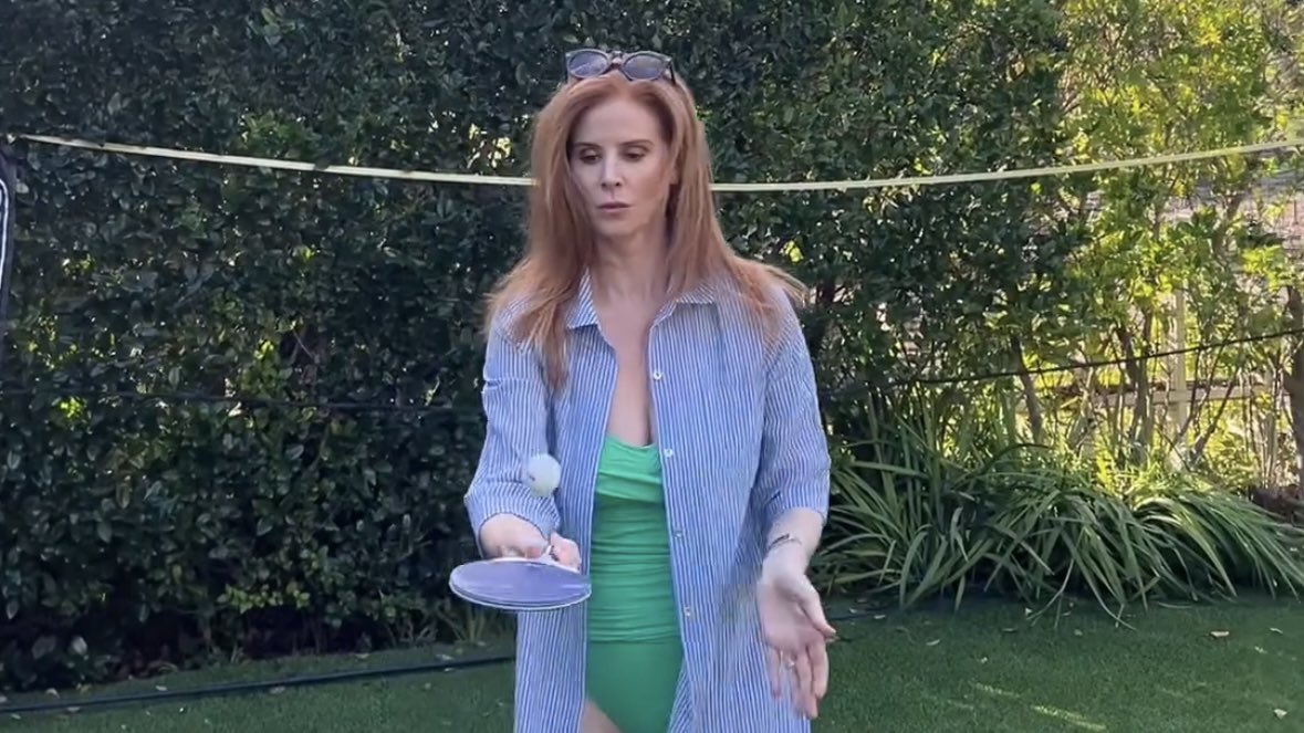 nicole tweet media