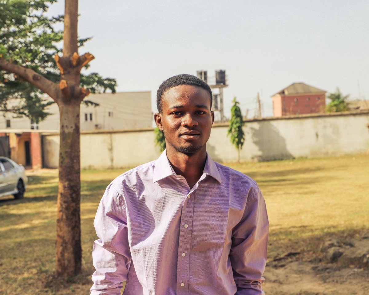 Offrauc's tweet image. me sef don try make i no gree for anybody😌😌