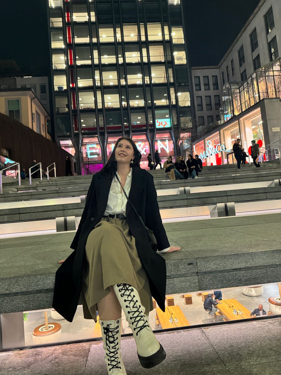 annaxphl's tweet photo. Mailand 🥰🇮🇹 https://t.co/viCKZBFZQA