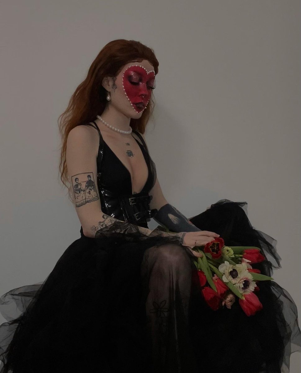 ❤️🖤