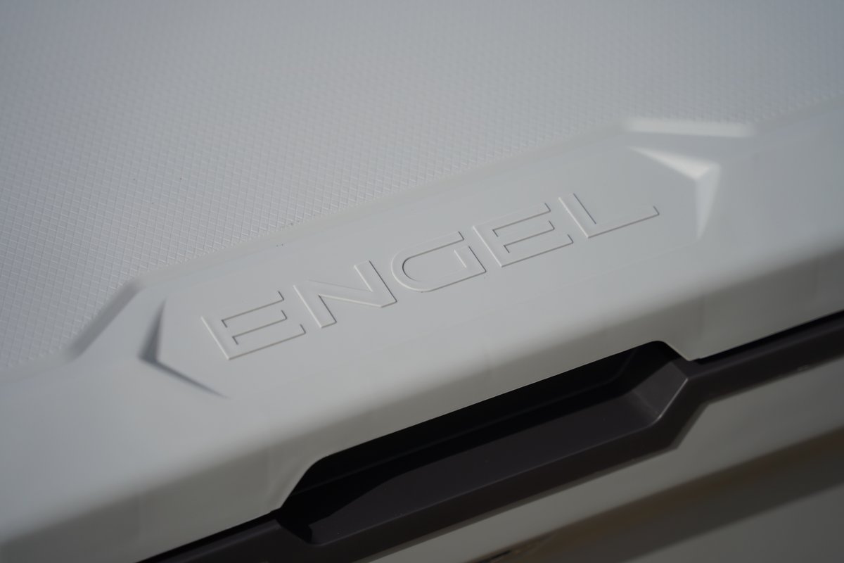 FishHandbook's tweet photo. Check out the new @EngelCoolers UL60 Ultralite: a revolutionary high-performance, 60-quart cooler! It features advanced injection molding for unmatched durability and crack resistance.
#engelcoolers #seriouscool #ultralite #ultralitecooler #injectionmolded #newcooler https://t.co/rdBYGZEryO