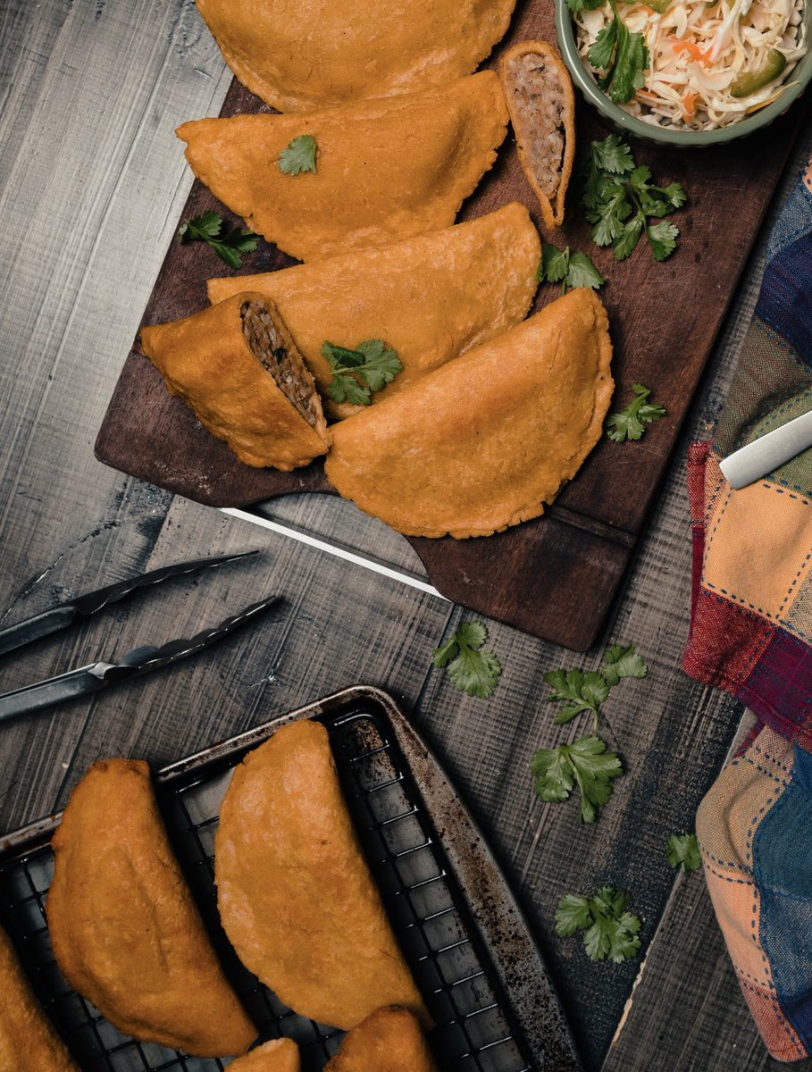bsygfood's tweet photo. Boudin Pastelitos. Blending Honduras and Louisiana together 🇭🇳⚜️ https://t.co/6ovw3L9Akx