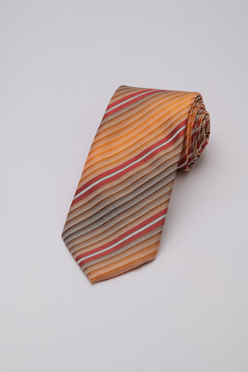 LaModeMens1's tweet image. &quot;Subtle Patterns, Maximum Impact&quot;

&quot;Subtle patterns, maximum impact. Our ties are designed to make a statement effortlessly. ⌚👔 #LaModeMens #SubtlePatterns&quot;

Do you like? Yes or No
.
.
Comment👇