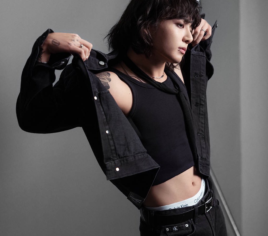 ukepussyyy's tweet photo. @CalvinKlein we want pretty babygirl lesbian jungkook, this was the best campaign you've ever had, jungkook's femininity is the best and we want to see him wear women's clothing and crop shirts, this is your best campaign for a reason! https://t.co/1B7ZOVIK0Y