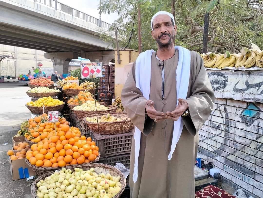 ahmad_shoeib's tweet photo. عم ربيع اللي رمي البرتقال بتاعة علي عربيات المساعدات بتاعة غزة 💚
رجل اعمال أتبرع له بحجة 🕋 ورجل أعمال تاني هيفتح له محل 💚
الله ييسرلك امورك و يفتحها عليك يا عم ربيع ❤️
انت فوق راسنا كلنا 🥹❤️ https://t.co/xeGX46wQNk