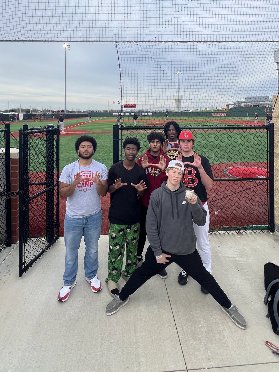 Aisea K. Filitonga🌟 (@aiseaf1x) on Twitter photo #GrimmReapers out here supporting Brandon & <a href="/LBBBaseball/">Lake Belton Baseball</a> ⚾️
<a href="/LBBroncoFB/">Lake Belton HS Football</a> #GrimmReapers out here supporting Brandon & <a href="/LBBBaseball/">Lake Belton Baseball</a> ⚾️
<a href="/LBBroncoFB/">Lake Belton HS Football</a>