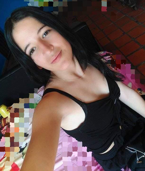 MINNAParaguay's tweet photo. Solicitamos ayuda de la ciudadanía para encontrar a la adolescente Ángela Nicole López Alvarenga, 15 años. Es de la ciudad de Asunción, Zeballos Cué. Solicita la publicación la madre de la misma. Para información, comunicarse a la línea 911 de la Policía o al 147 de Fono Ayuda. https://t.co/r5cUl0rTIb