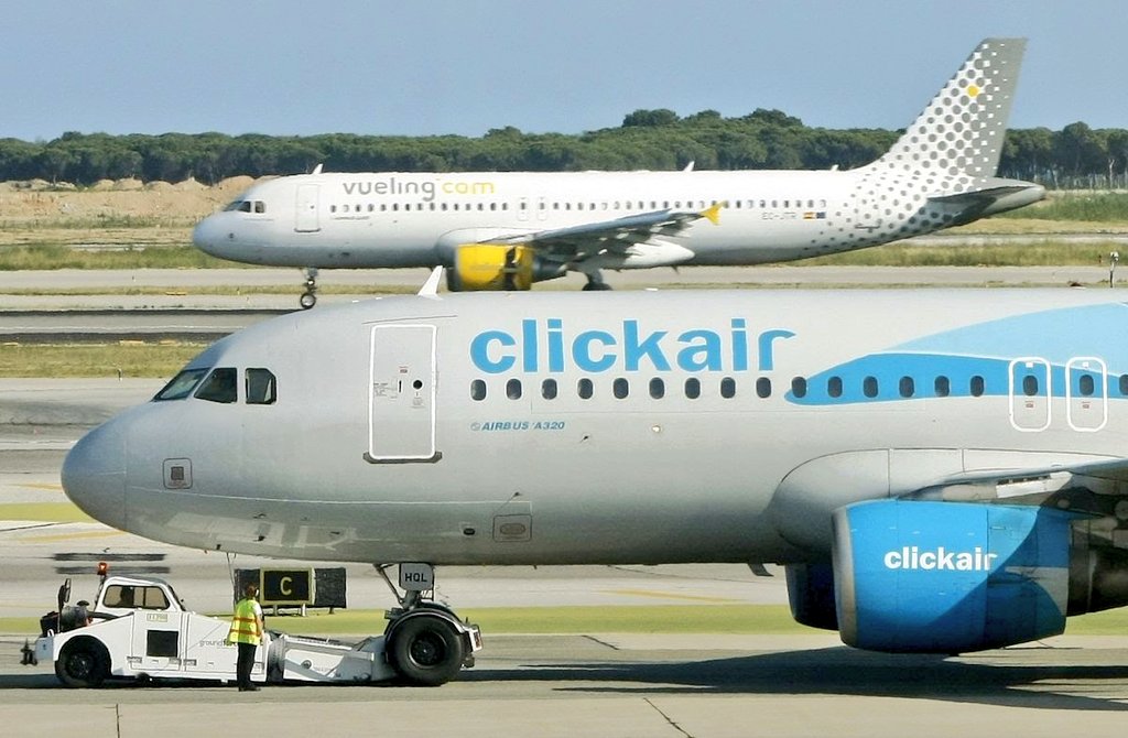 Vueling nació en 2004. Clickair arrancó en 2006. Firmaron su fusión en 2008. Ambas se integraron en 2009.