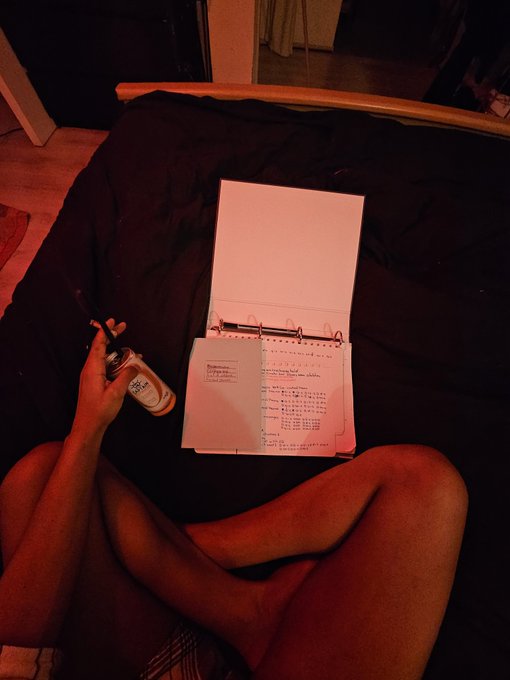A joint, work, a little drink and my bubble. All I need for absolute bliss. https://t.co/h16g3bJFO8<a href="/tag/femdom"class="tags"><span>#femdom</span></a><a href="/tag/findom"class="tags"><span>#findom</span></a><a href="/tag/ebonygoddess"class="tags"><span>#ebonygoddess</span></a>