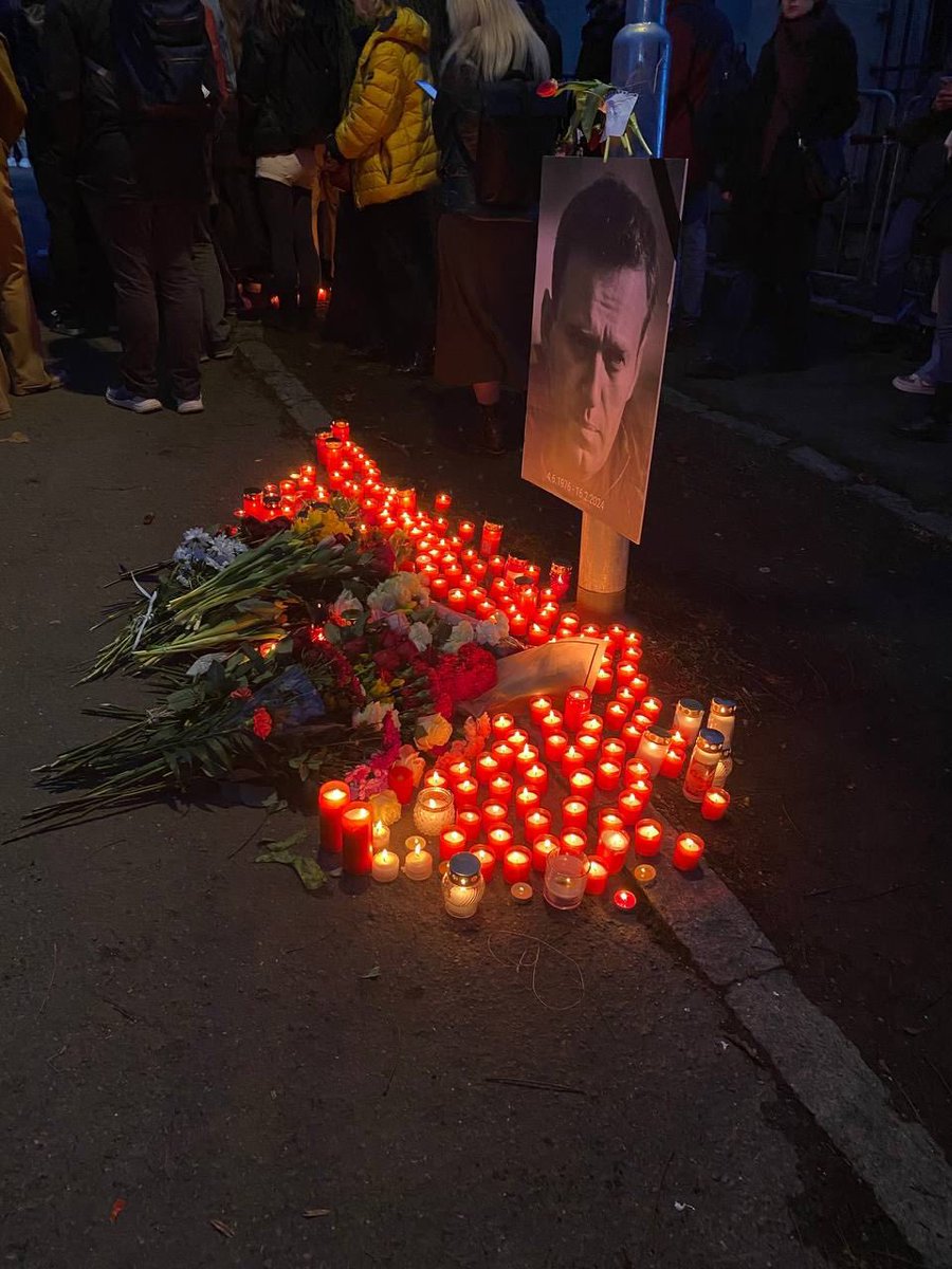 Алексей Навальный убит за свободу 🤐 Митинги по всей Европе… #путин #убийца #репрессия #алексей #навальный #навального #putin #murderer #repression #aleksey #navalny