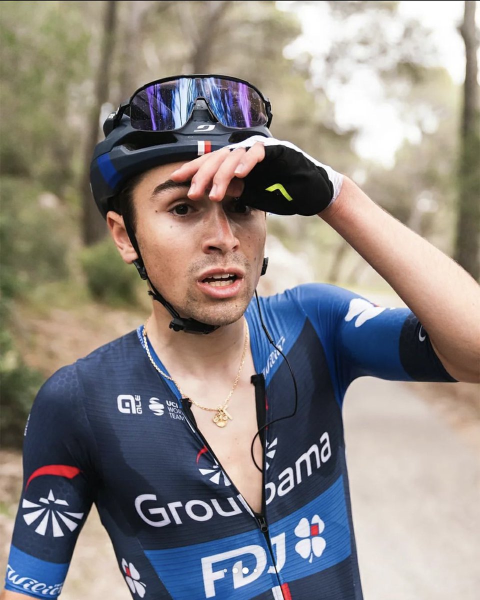 Classic Var tweet media