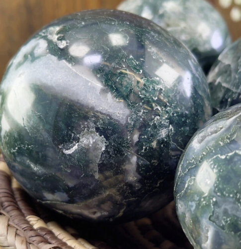 Sage Goddess on X: The swirling patterns of moss agate make it
