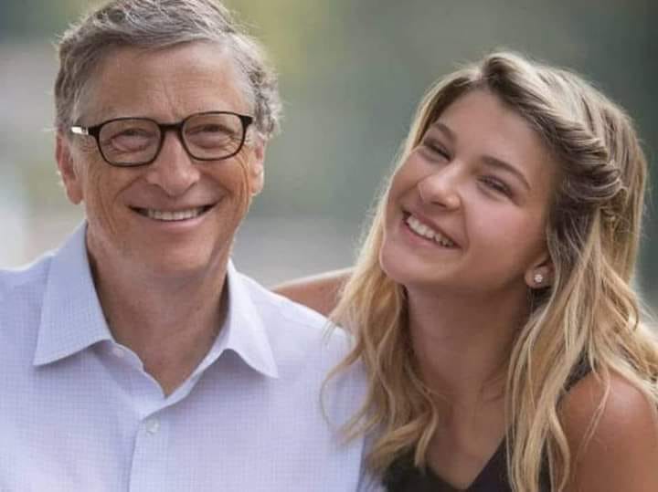 Mi Hija no puede casarse con un Hombre POBRE: Bill Gates En una conferencia le preguntaron al magnate Bill Gates lo siguiente: ¿Podría aceptar que su hija se casara con un hombre pobre o modesto? Bill contestó: 'Primero, entiendan que la riqueza no significa tener una cuenta…