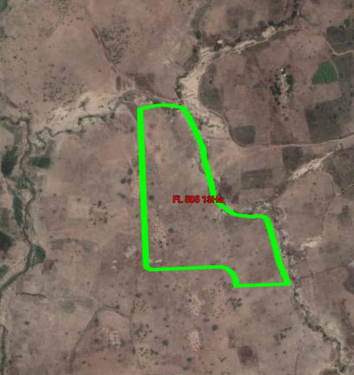 S_Gashash's tweet photo. 13.5 hectares Farmland. 📍Kuje. Dm if interested. https://t.co/pd0QZThb11