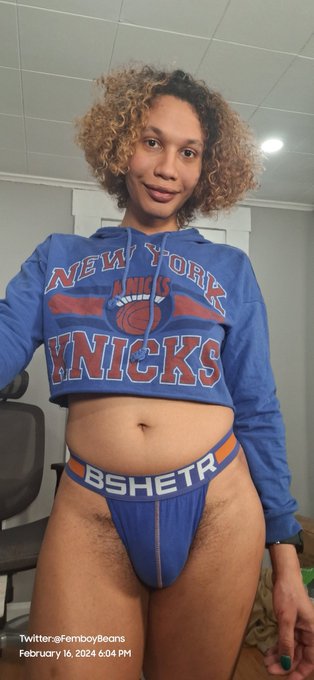 Good evening. Please, come play with me! 🥰 https://t.co/DUVVkQyGJ7