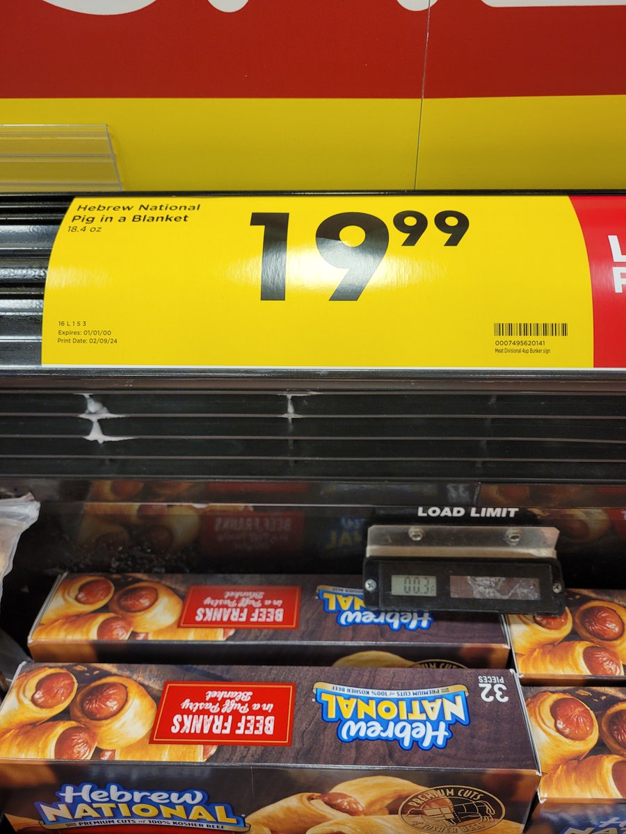 Something is wrong here. 😕 lol 🤣