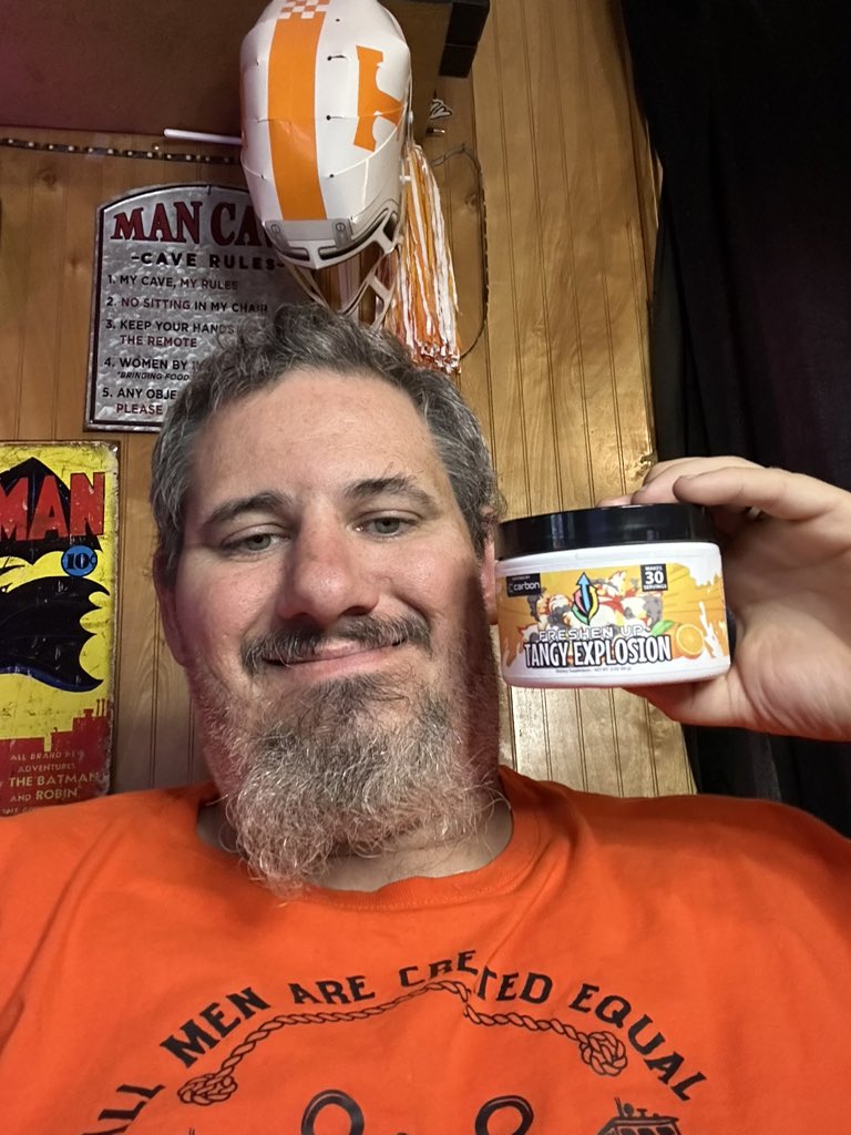 GarderGnome's tweet photo. Have you heard of @DrinkFreshenUp well I got one for you it’s @CarbonG_Group inspired tangy explosion if you like tangerines this is the drink for you. Powder form but also if you are needing a grab and go it’s in cans as well go check them out also use code: carbon at checkout https://t.co/HYk9Awogij