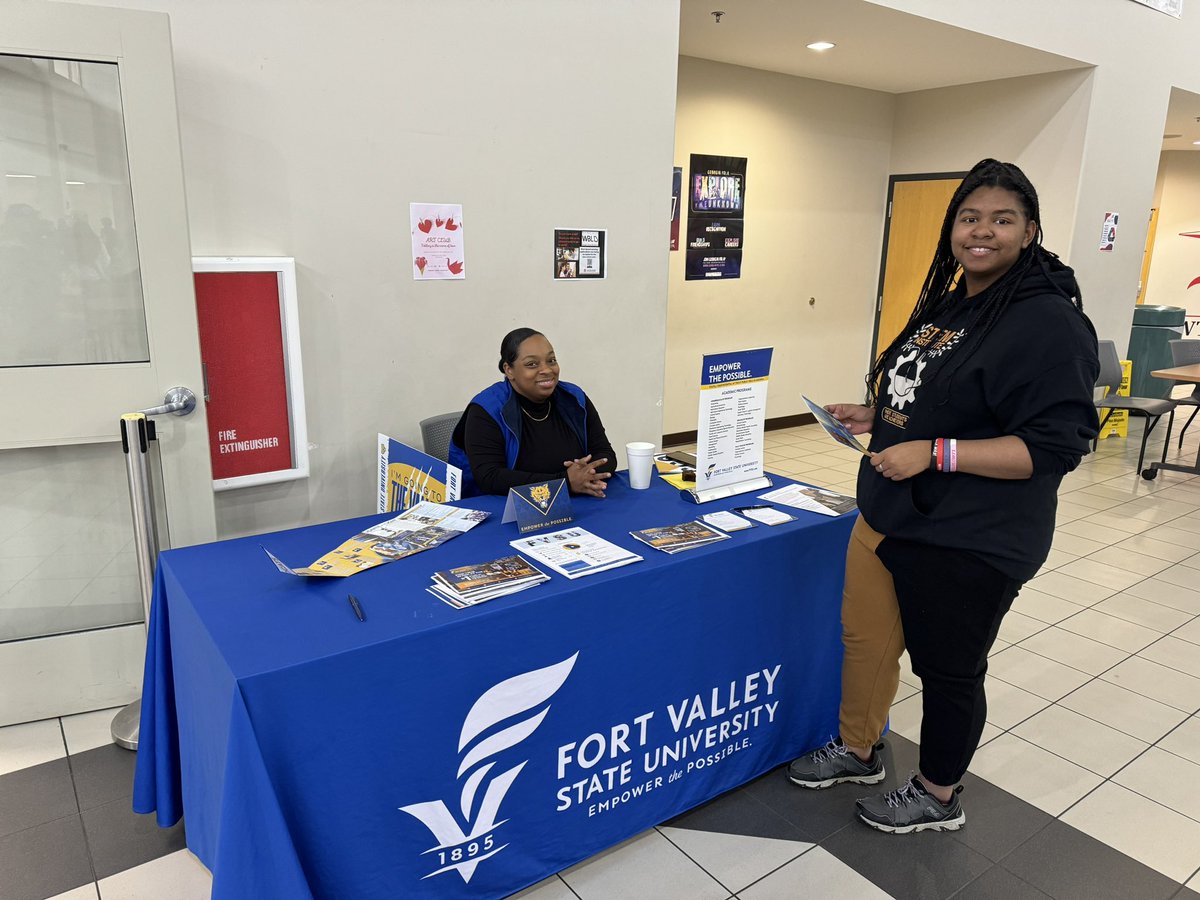 ncca_animalsci's tweet photo. Loved speaking with @FVSU today and seeing so many of my students getting information on opportunities available! FVSU has been such a great school for SO many of my former kids! #myncca #fortvalley #fvsu #spiritprideexcellence #college #vettech #opportunities https://t.co/G3YkFer0lq