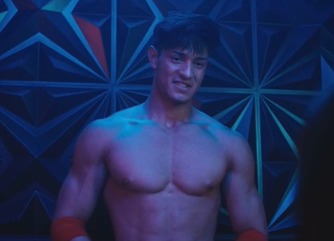 roxifoxi6's tweet photo. 好撚正
睇Netflix睇到硬撚咗 https://t.co/q3X8Y6spdb