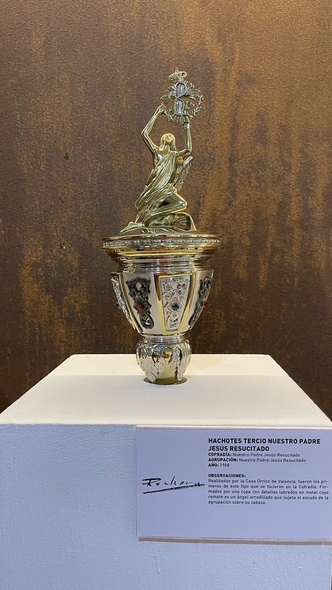 Gracias <a href="/PedroMarinaCT/">Pedro Marina Cartagena</a> por contar con nosotros para la exposición sobre la obra de Fernández Rochera.

Una muestra que representa el sentimiento y el sentir de nuestra Semana Santa desde la mirada de un gran artista.

#SoydelCristo
#Cuaresma2024