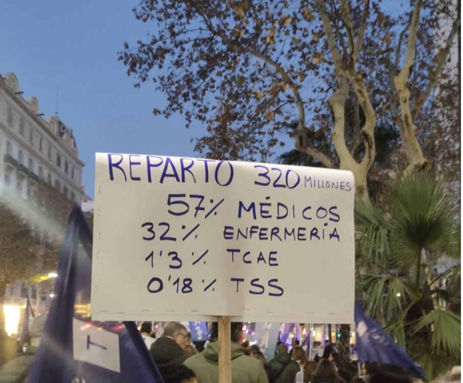 <a href="/mpulidogu/">Manel Pulido</a> La cara de vergüenza se les ha de caer a aquellos que dicen negociar por todos y dejan al colectivo de #TSS con las peores condiciones posibles tras 17 años, podéis reconocer que os olvidasteis, no pasa nada, nosotros ya lo sabemos.