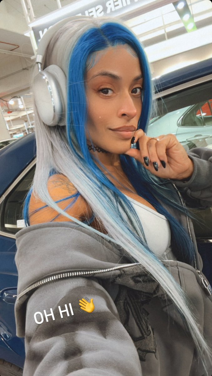 GameOnZelina's tweet photo. Feeling cute. https://t.co/J98ofHGhyW