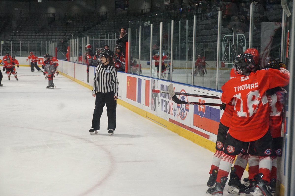 bethanythomas16's tweet photo. Super proud of these guys! @EngIceHockey team through to their semi final in the @tournoipeewee 🏒🇨🇦🏴󠁧󠁢󠁥󠁮󠁧󠁿 we go again tomorrow. https://t.co/A6mlZZkmHb