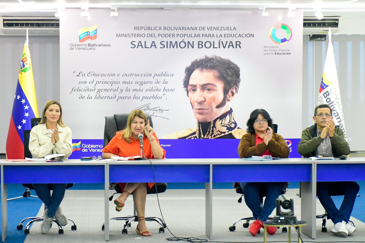 _LaAvanzadora's tweet photo. A propósito de la construcción del Plan Nacional de las 7T-2030, a través de videoconferencia nacional escuchamos las propuestas, nuevas ideas y estrategias que contribuirán al progreso y bienestar de todos los venezolanos por parte del sector educativo.

@NicolasMaduro https://t.co/wLBSjrIgyr